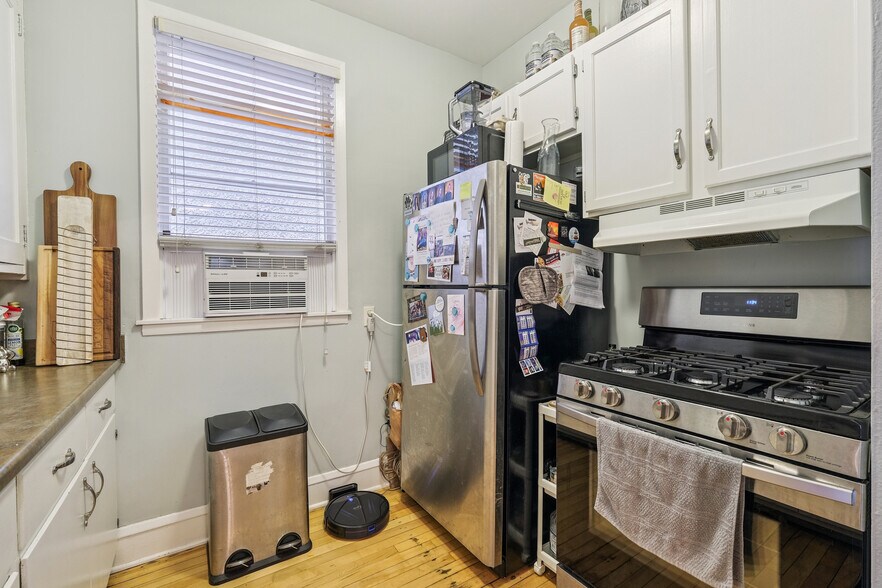 More Photos Of 1271 7th St W, Saint Paul Apartments For Sale