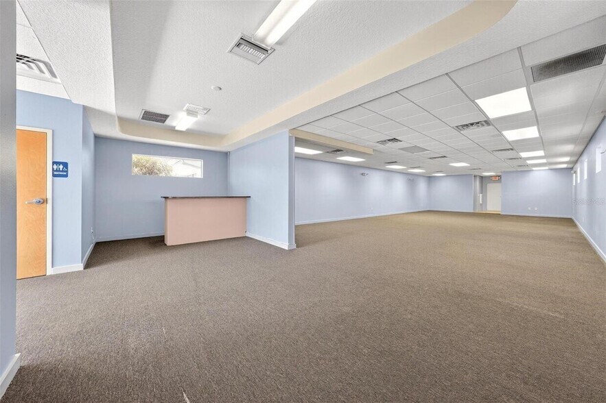 More Photos Of 17809 SE 109th Ave, Summerfield Office For Lease