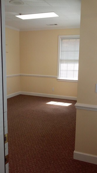 More Photos Of 2820 Lassiter Rd, Marietta Office Residential For Sale