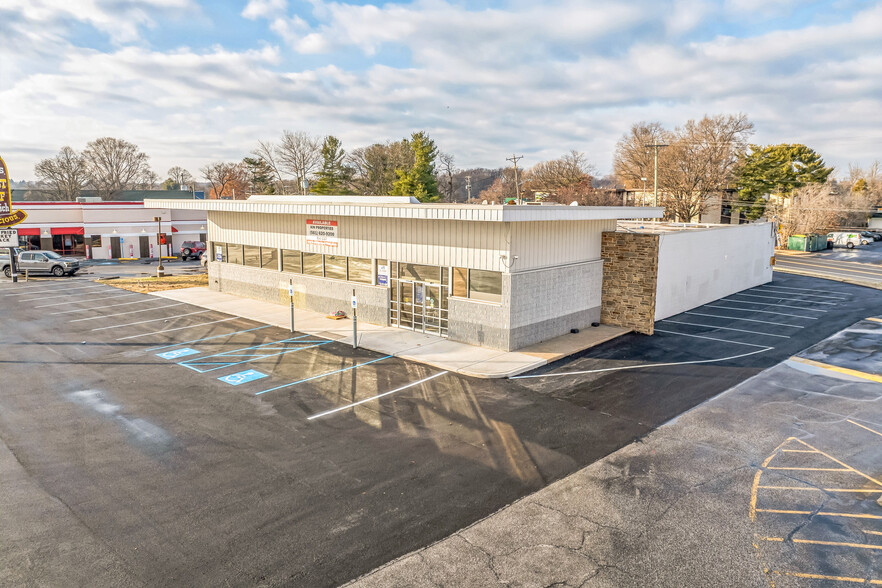 Primary Photo Of 3209 Kirkwood Hwy, Wilmington Drugstore For Sale