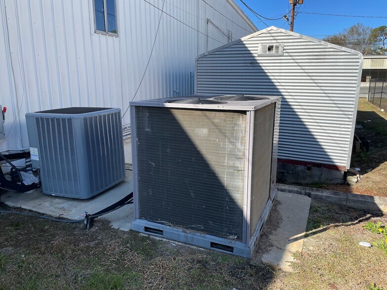 More Photos Of 435 S Main St, Swainsboro Freestanding For Sale