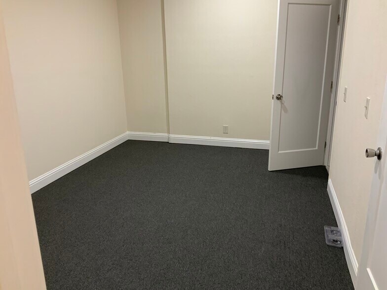 More Photos Of 379 S Livermore Ave, Livermore Office For Lease