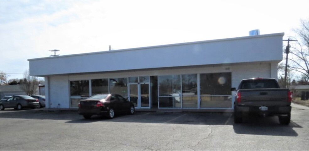 Primary Photo Of 2207 W Overland Rd, Boise Restaurant For Lease