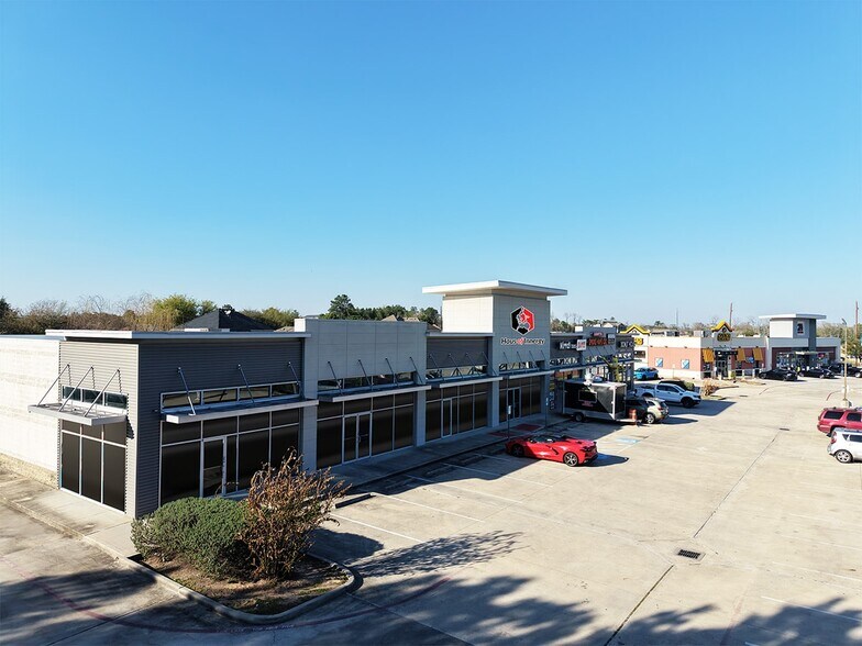 More Photos Of 727 E Louetta Rd, Spring Storefront For Lease