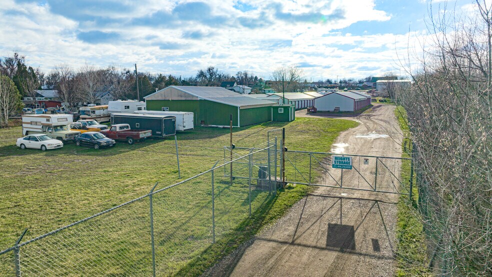 More Photos Of 1935 Main st, Billings Specialty For Sale