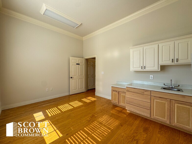 More Photos Of 860 Hebron Pky, Lewisville Medical For Lease