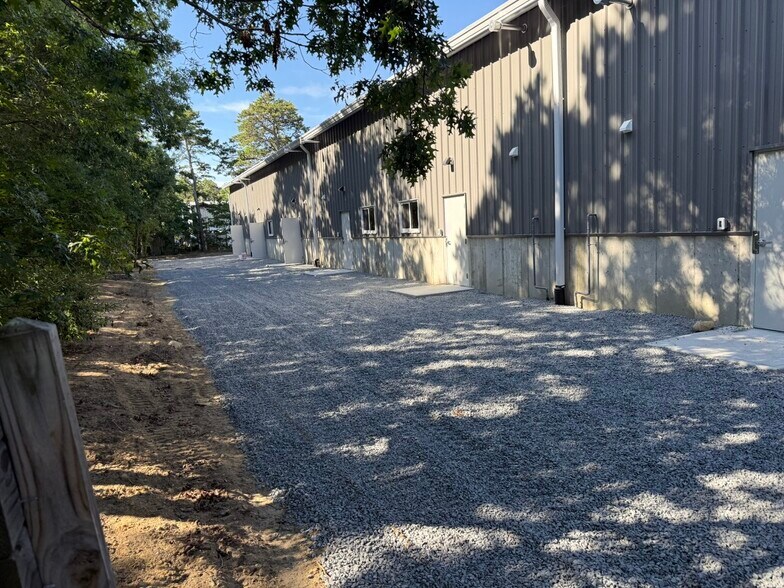 More Photos Of 212 Mid Tech Dr, West Yarmouth Office For Lease