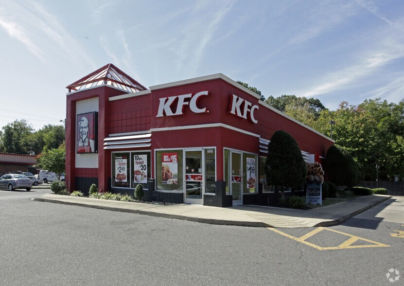 More Photos Of 727 S Highland St, Memphis Fast Food For Lease