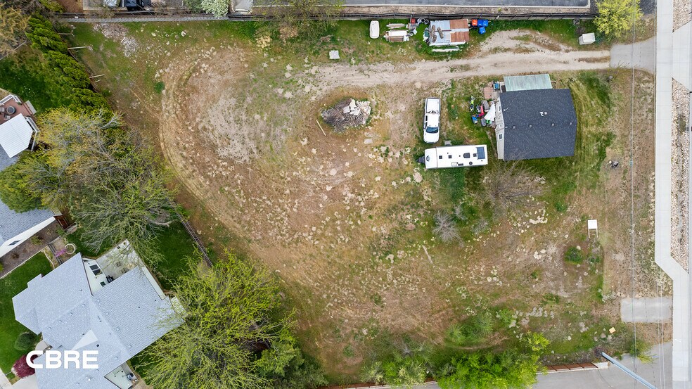 More Photos Of 1442 E State St, Eagle Land For Lease