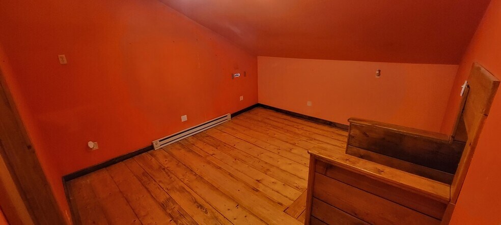 More Photos Of 325 N Main St, Liberty Flex For Lease