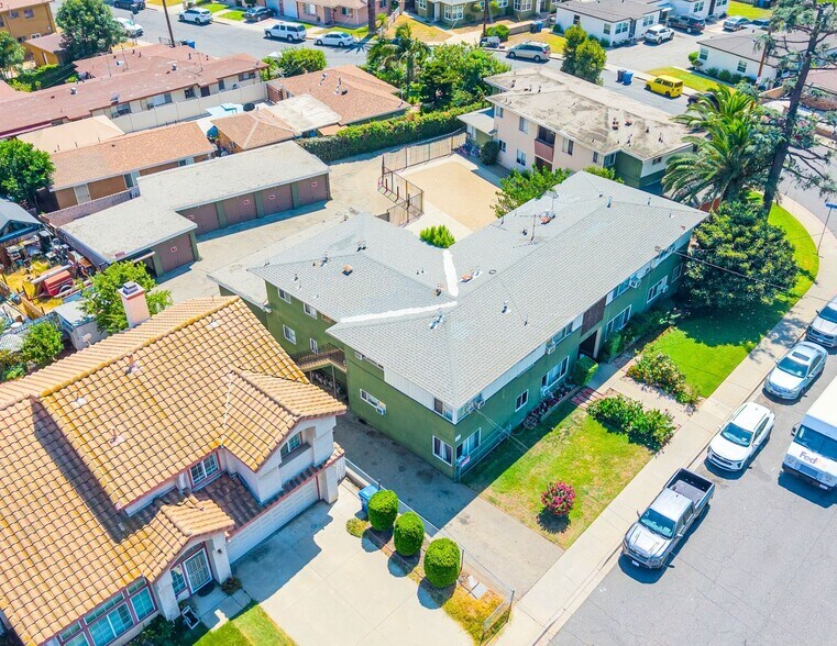 More Photos Of 1072 W Wilson St, Pomona Apartments For Sale