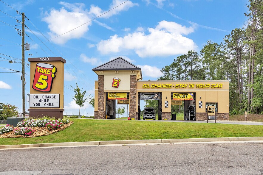 More Photos Of 4240 Washington Rd, Evans Auto Repair For Sale