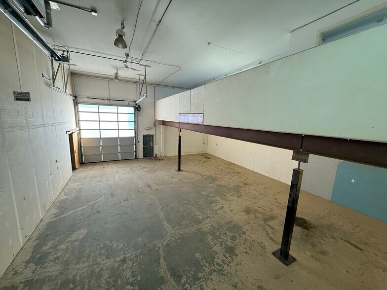 More Photos Of 6817 52 Ave, Red Deer Light Distribution For Lease