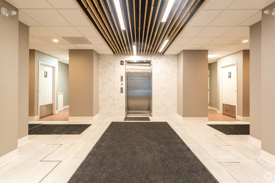 More Photos Of 1 Corwin Ct, Newburgh Medical For Lease