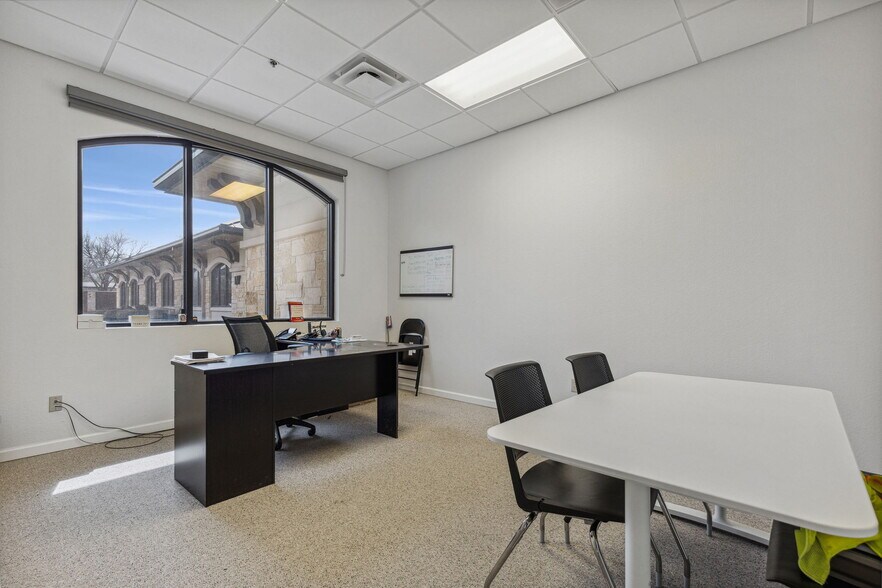 More Photos Of 8501 Wade Blvd, Frisco Medical For Lease