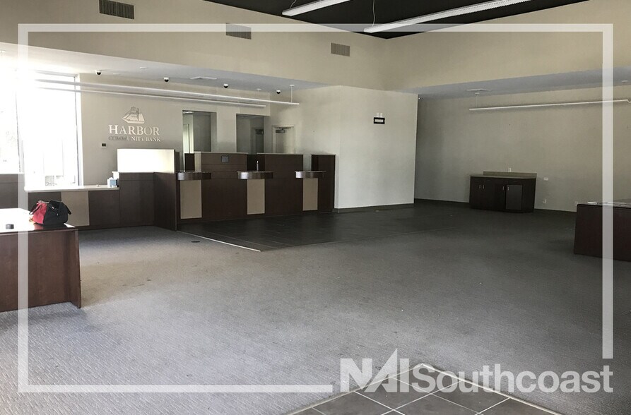 More Photos Of 3200-3600 SE Federal Hwy, Stuart Unknown For Lease