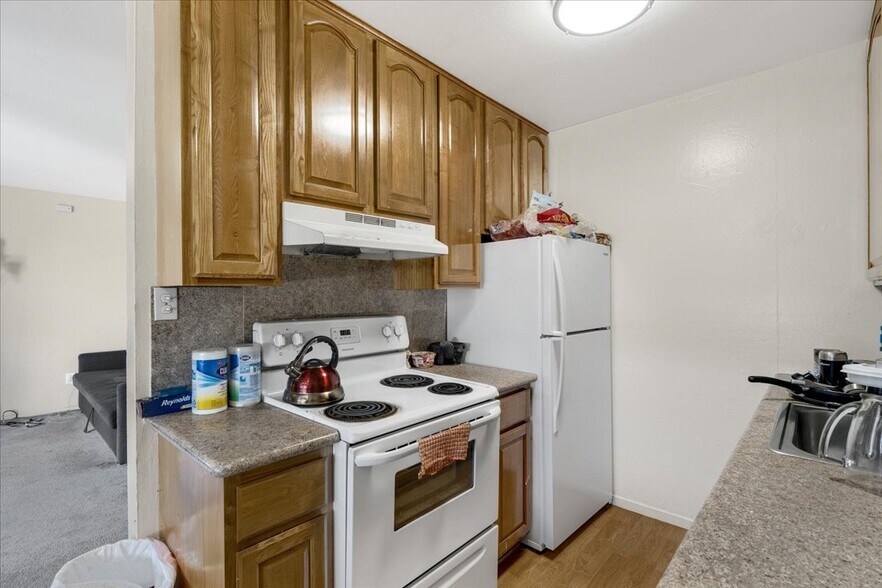 More Photos Of 30 Gardiner Ave, South San Francisco Apartments For Sale