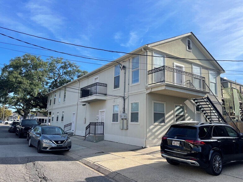 More Photos Of 4240 Canal St, New Orleans Office For Sale