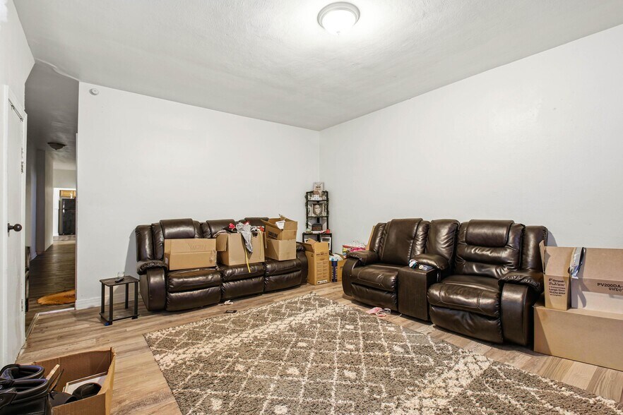 More Photos Of 73 Welles St S, Wilkes-Barre Apartments For Sale