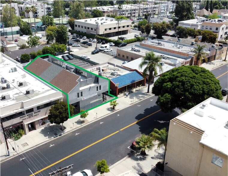 Primary Photo Of 14431 Hamlin St, Van Nuys Office For Lease