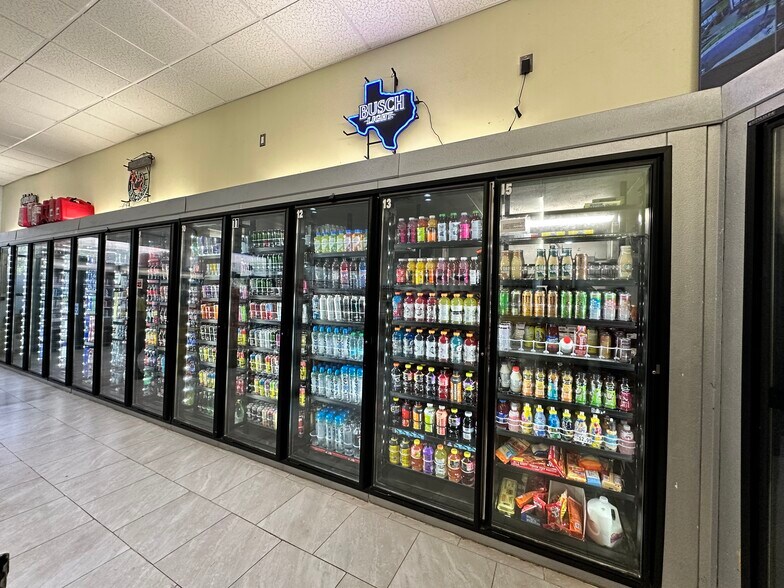 More Photos Of 18274 FM 2090 Rd, Conroe General Retail For Sale
