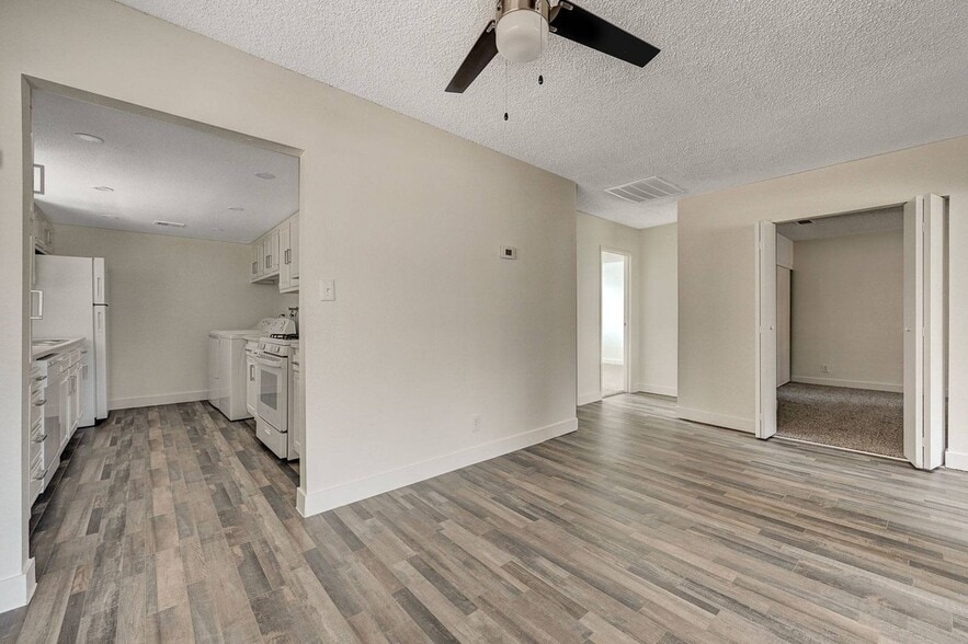 More Photos Of 4630 Koval Ln, Las Vegas Apartments For Sale