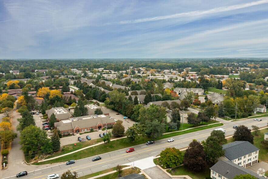 More Photos Of 36520 Grand River Ave, Farmington Hills Unknown For Sale