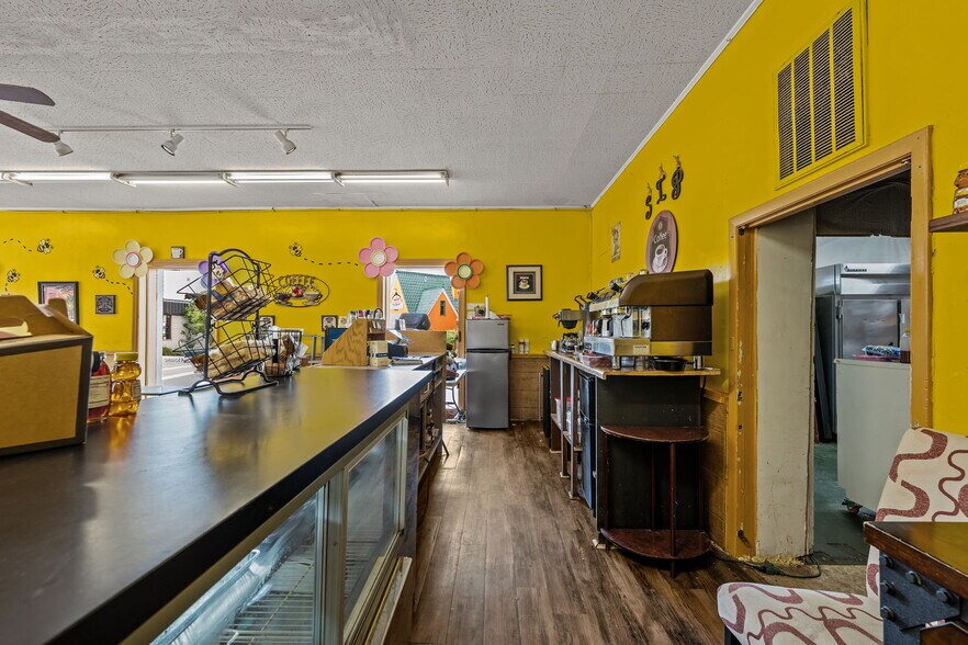 More Photos Of 101-105 S Scales St, Reidsville Storefront Retail Office For Sale