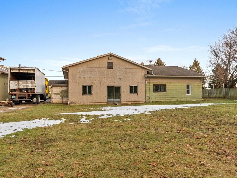 More Photos Of N9090 Dairyland Dr, Cleveland Industrial For Sale