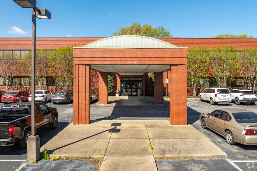 More Photos Of 6570 Stage Rd, Bartlett Medical For Lease