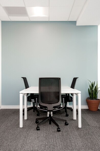 More Photos Of 10156 Perkins Rowe, Baton Rouge Coworking Space