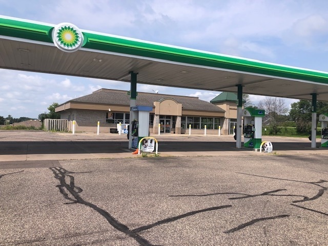 Primary Photo Of 4304 Jeffers Rd, Eau Claire General Retail For Sale
