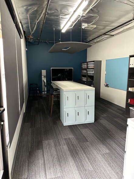 More Photos Of 5304 Derry Ave, Agoura Hills Industrial For Lease