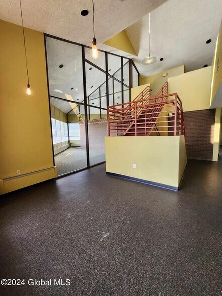 More Photos Of 436 New Karner Rd, Albany Office For Lease