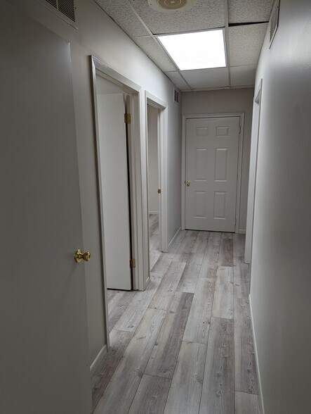More Photos Of 535 S Emporia St, Wichita Flex For Lease