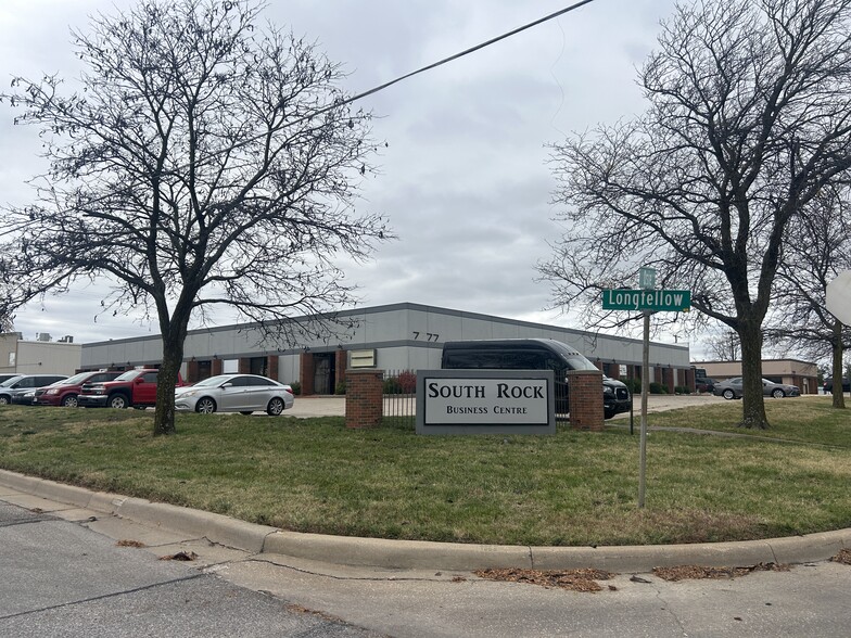 Primary Photo Of 7777 E Osie St, Wichita Showroom For Lease