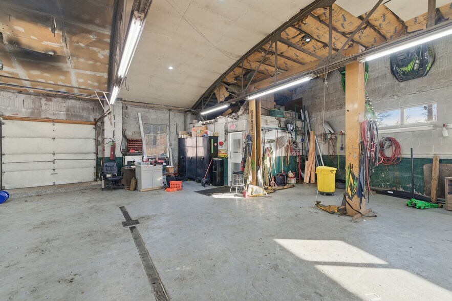 More Photos Of 59 W Church St, Spring Valley Auto Repair For Sale