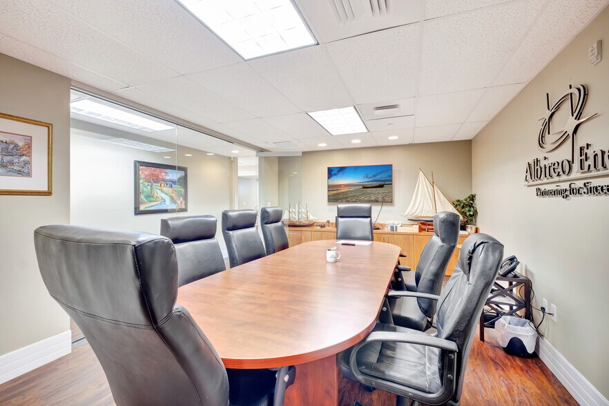 More Photos Of 4300 Biscayne Blvd, Miami Office Residential For Sale