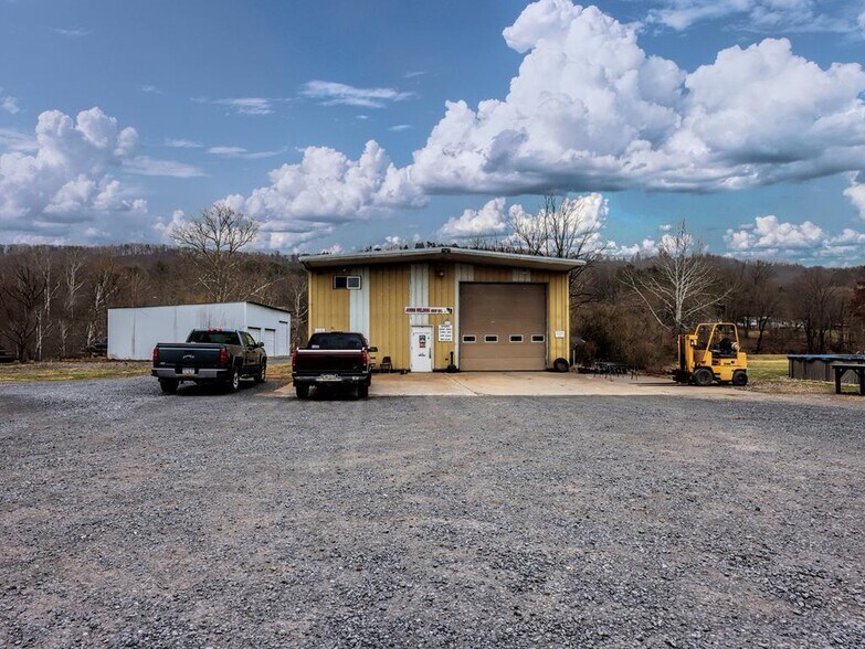 More Photos Of 10321 Fairgrounds Rd, Huntingdon Service For Sale