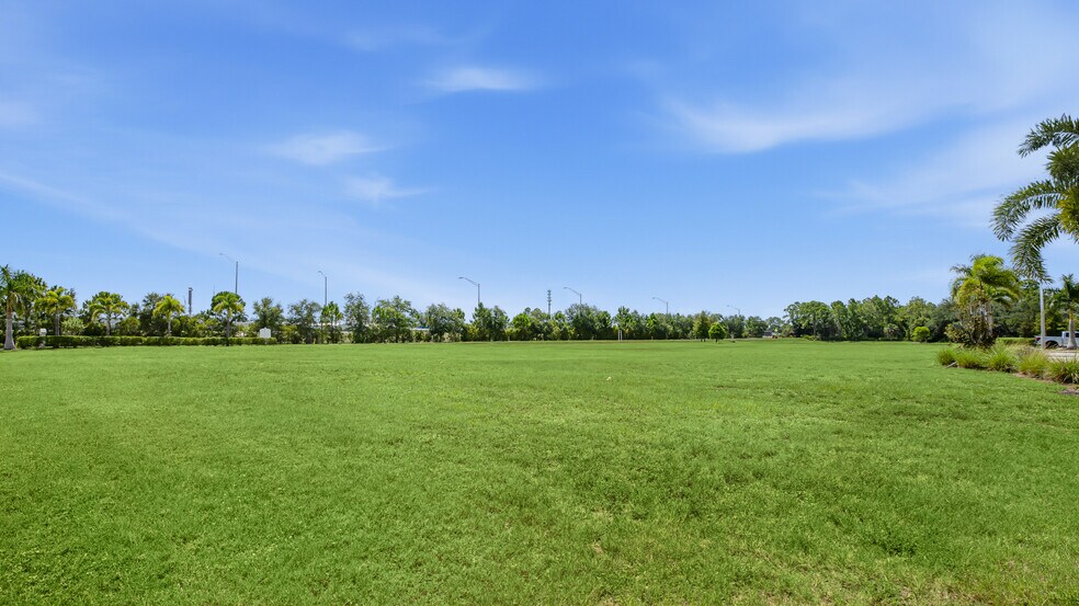 More Photos Of 6009 Exchange Way, Lakewood Ranch Land For Sale