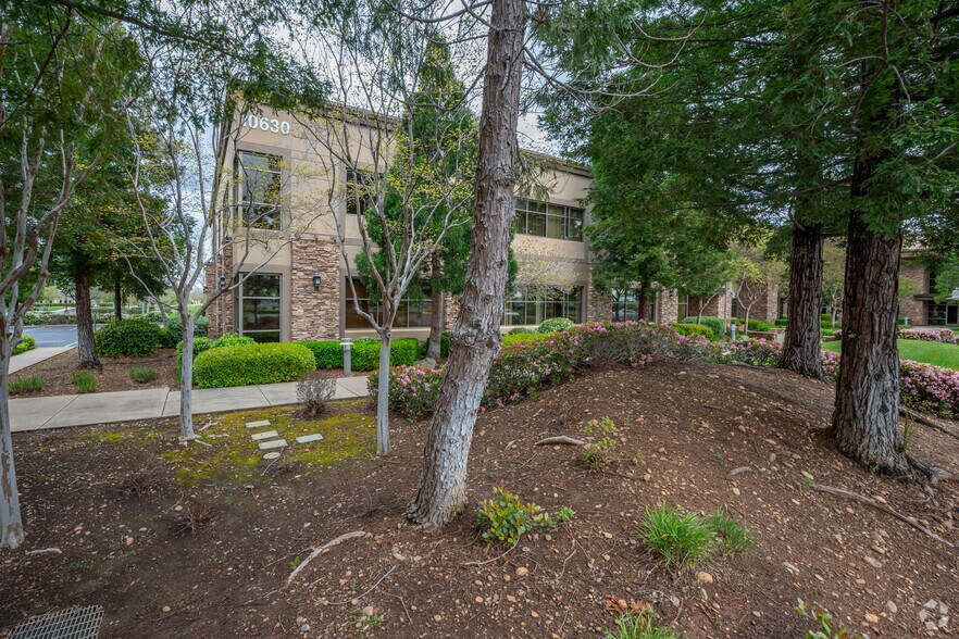 More Photos Of 10630 Mather Blvd, Mather Office For Lease