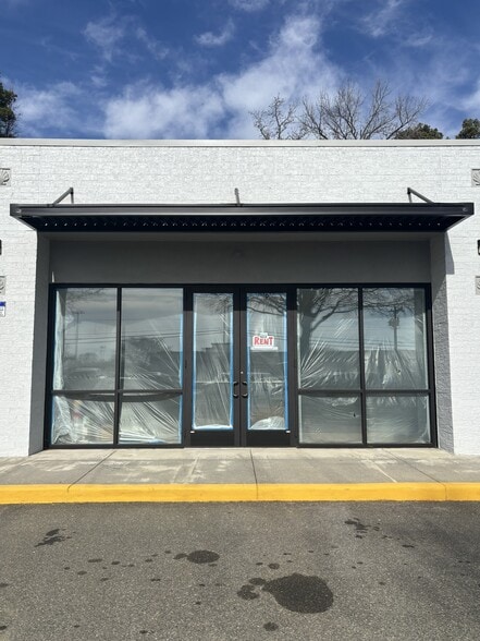 More Photos Of 1237 Tyvola Rd, Charlotte Storefront For Lease