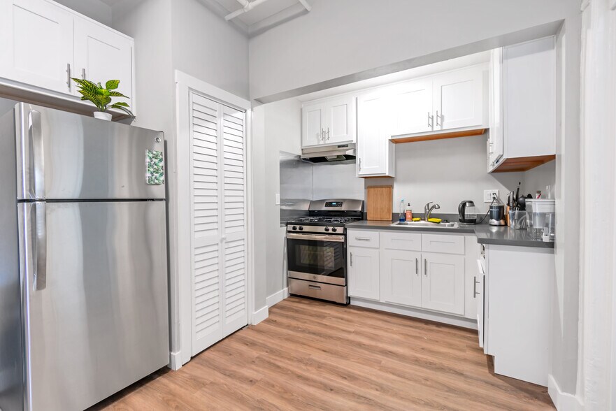 More Photos Of 3228-3230 Adeline St, Berkeley Apartments For Sale