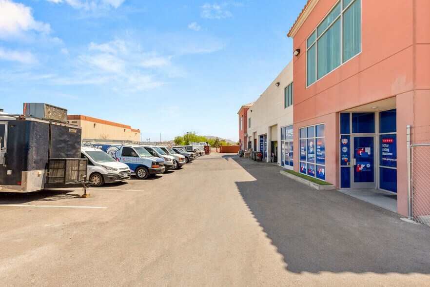 More Photos Of 4570 Donovan Way, North Las Vegas Light Distribution For Sale