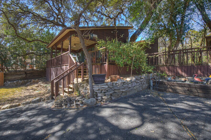 More Photos Of 7367 River Rd, New Braunfels Lodge Meeting Hall For Sale