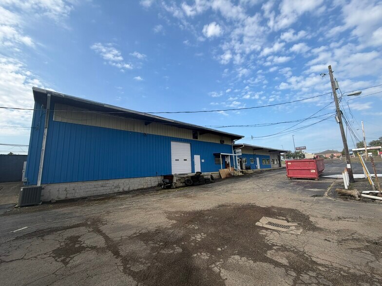 More Photos Of 4330 Westerville Rd, Columbus General Retail For Sale