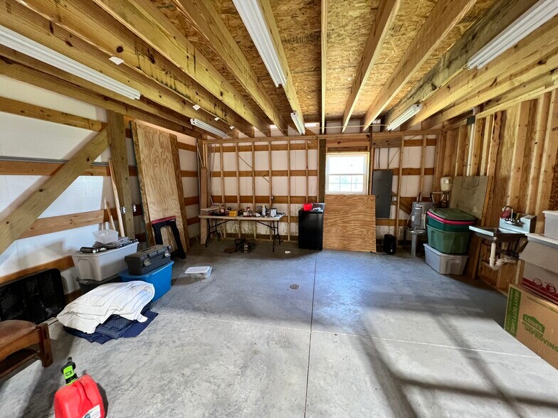 More Photos Of 510 Lillys Bridge Rd, Mount Gilead Flex For Sale