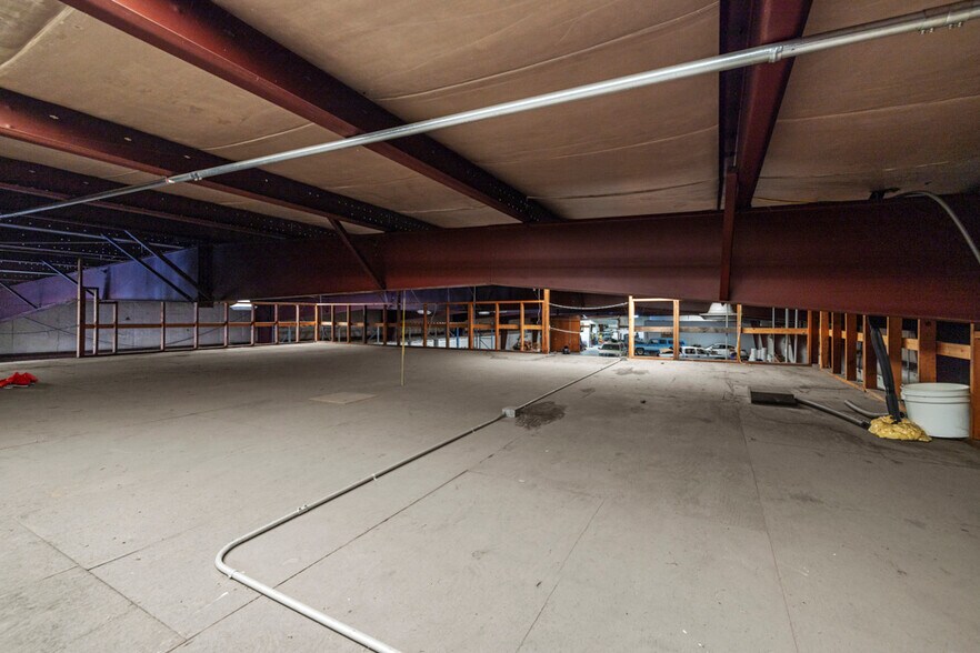 More Photos Of 3735 Washburn Way, Klamath Falls Warehouse For Lease