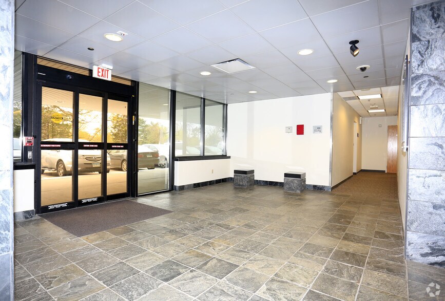 More Photos Of 55 Walls Dr, Fairfield Medical For Lease