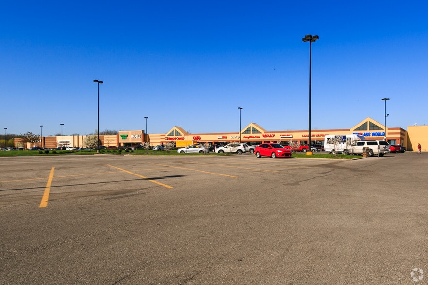 More Photos Of 16755-16787 Clover Rd, Noblesville Storefront For Lease